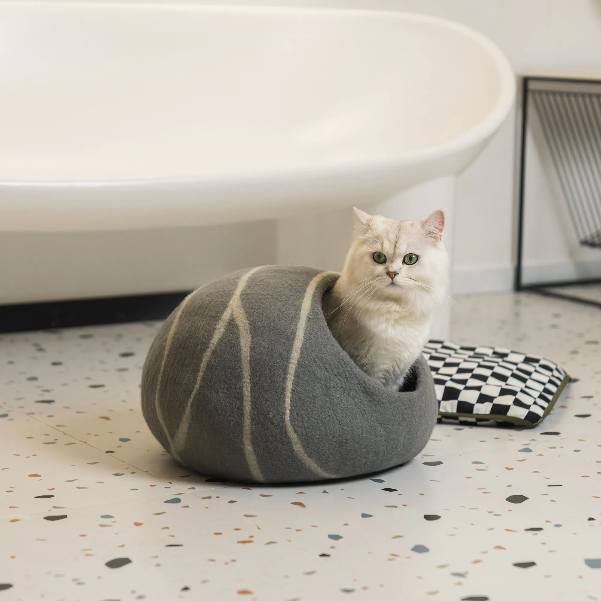 Cat Cave Bed - Handmade Wool Cat Bed Cave With Mouse Toy - Gray