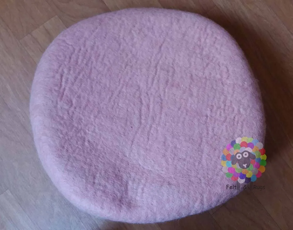 Large Felt Cat Cave  (40 cm or 16 Inches Diameter) Cat Bed / Pet Bed / Puppy Bed / Cat House. 100 % Wool . Handmade