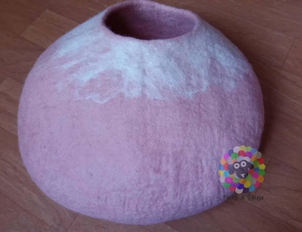 Large Felt Cat Cave  (40 cm or 16 Inches Diameter) Cat Bed / Pet Bed / Puppy Bed / Cat House. 100 % Wool . Handmade